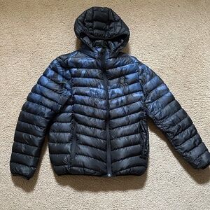 Like new! Blue/Black camo ombré down coat with batter-operated heating feature
